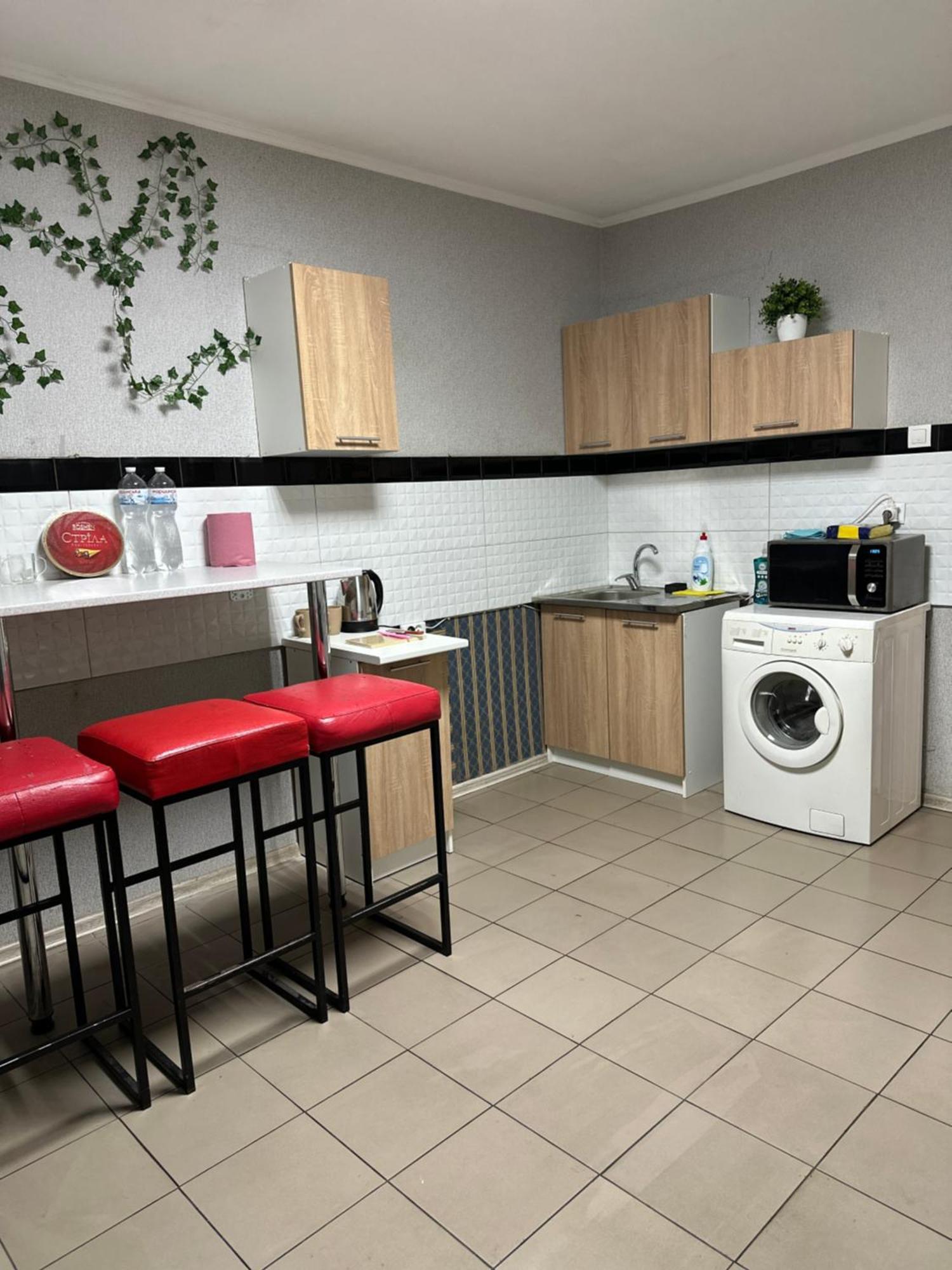 Ararat-Poznyaki Hostel เคียฟ ภายนอก รูปภาพ
