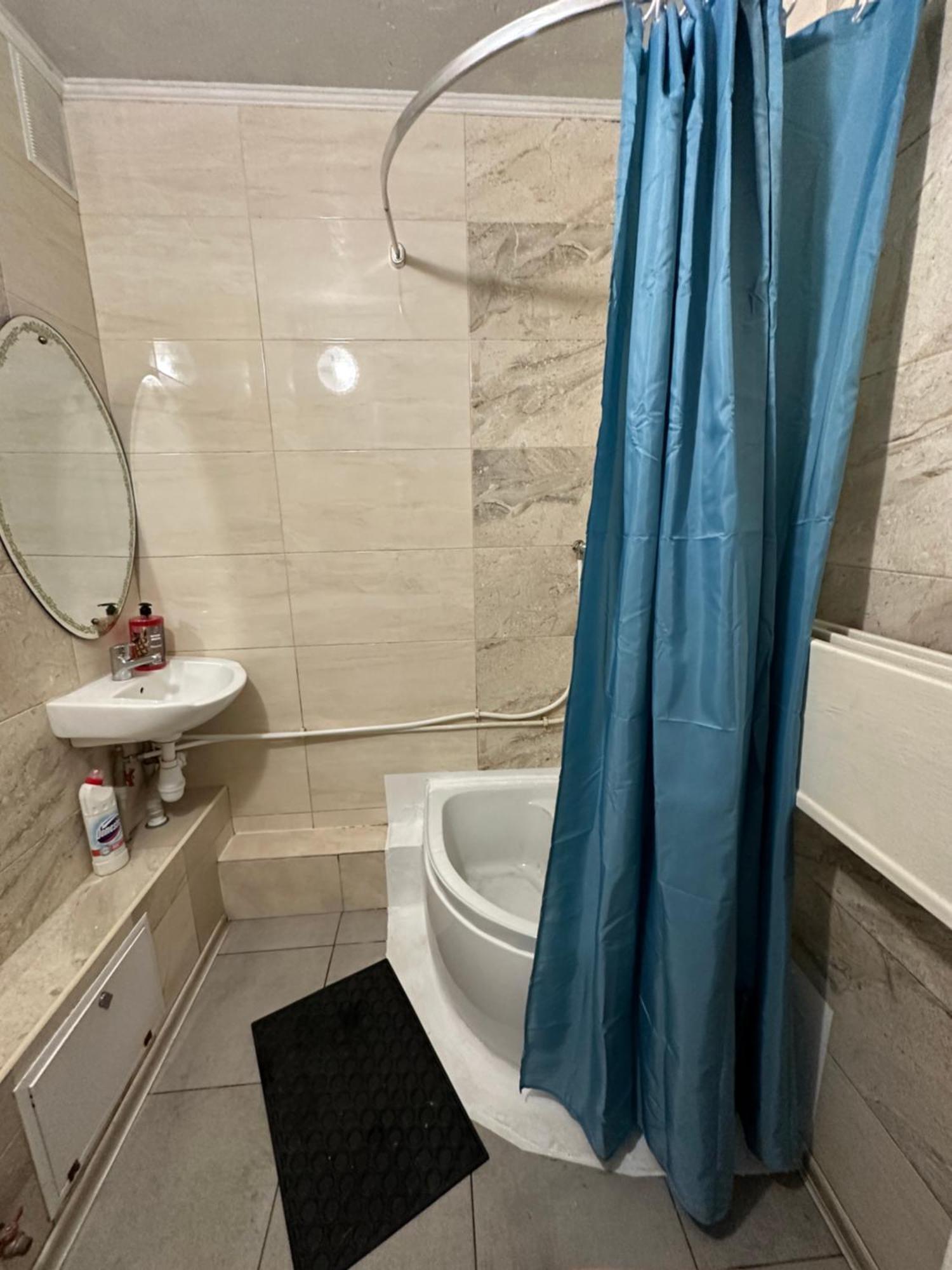 Ararat-Poznyaki Hostel เคียฟ ภายนอก รูปภาพ